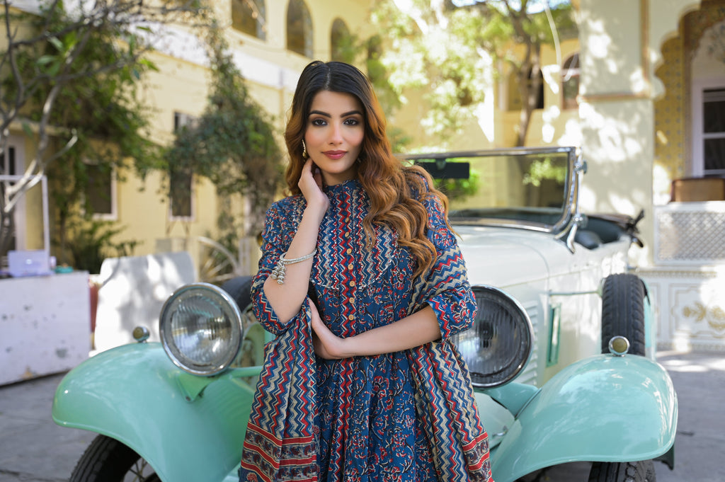 Noe Velarro Multicolor Floral Print Cotton Fabric Kurta  Pant With Dupatta