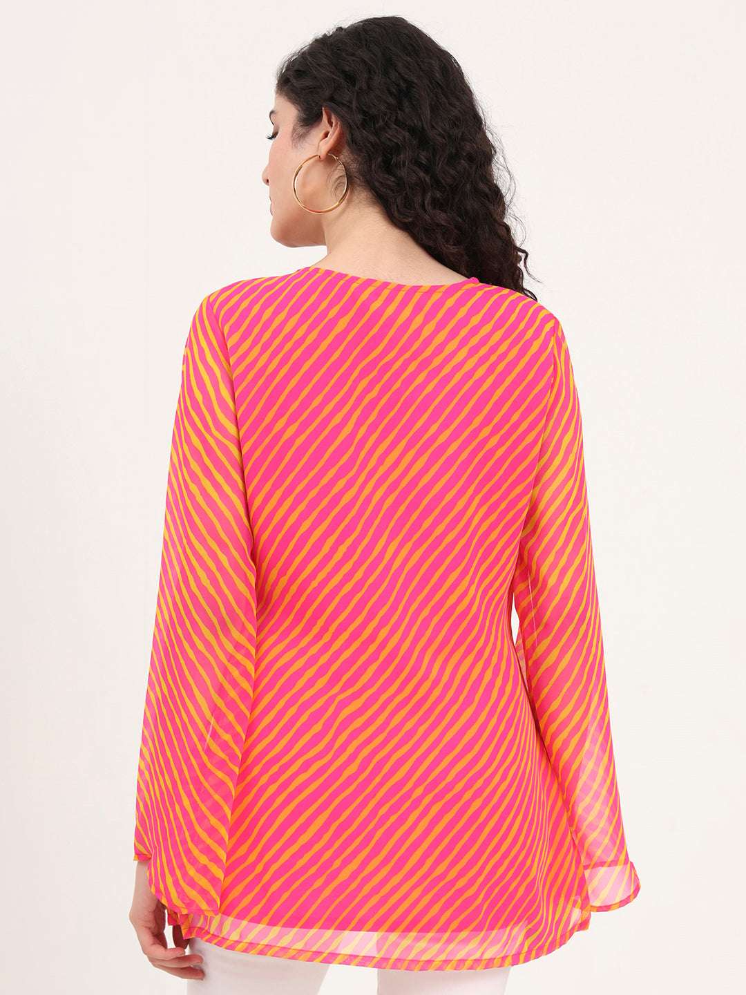Noe Velarro Pink Leheriya Gotta Patti Work Geogratte Round Neck Top