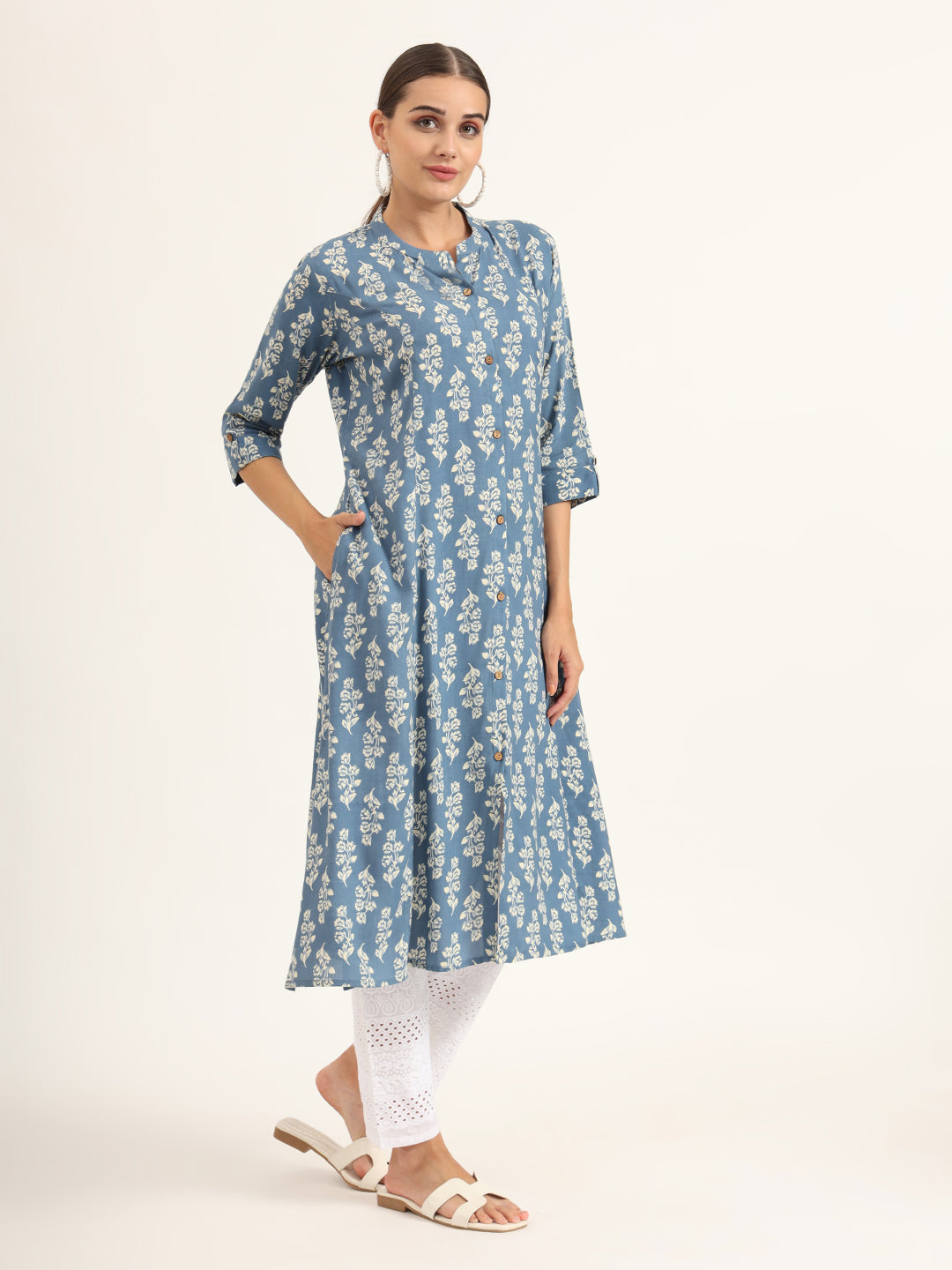 Noe Velarro Blue Floral Print Pure Cotton Straight Kurta