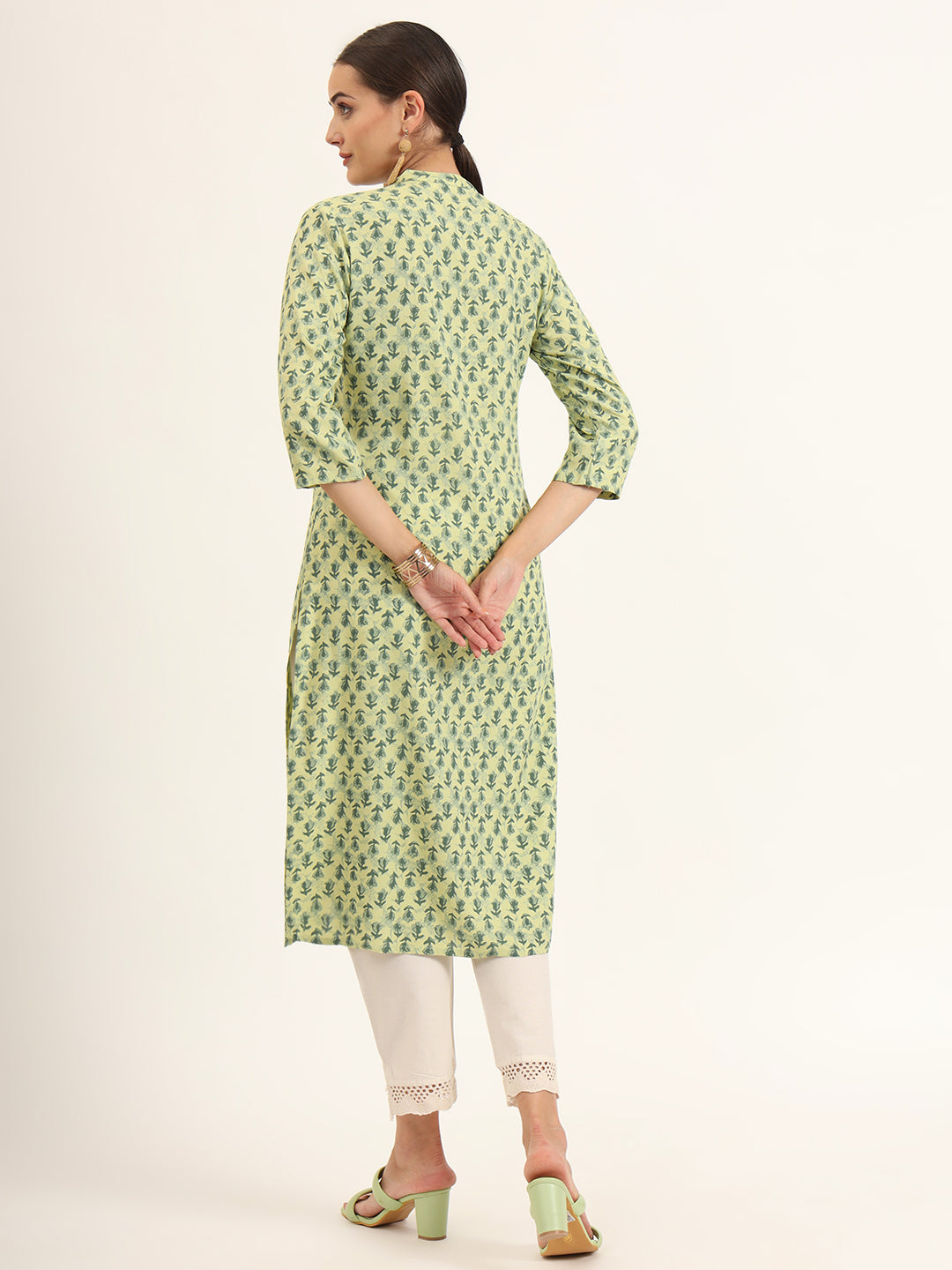 Noe Velarro Green Floral Print Pure Cotton Straight Kurta