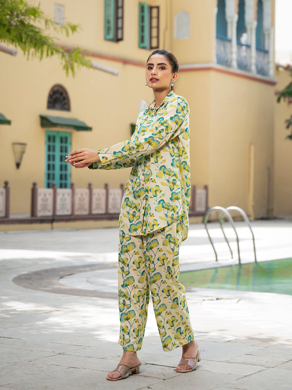 Noe Velarro green Floral Printed Rayon Co-ord Set for Women