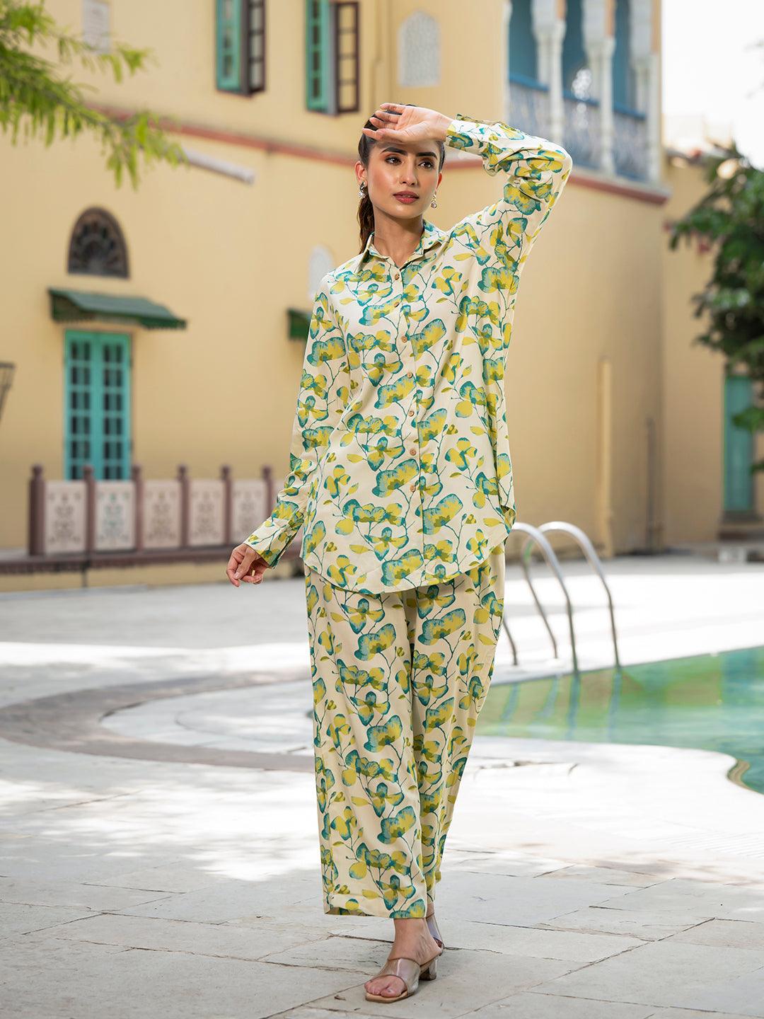 Noe Velarro green Floral Printed Rayon Co-ord Set for Women