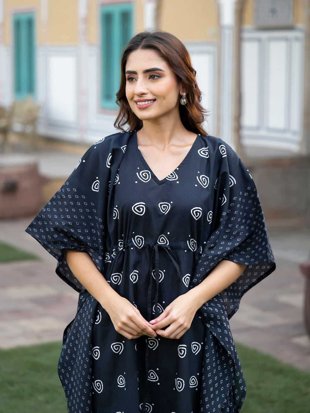 Noe Velarro Black Floral Print Kaftan