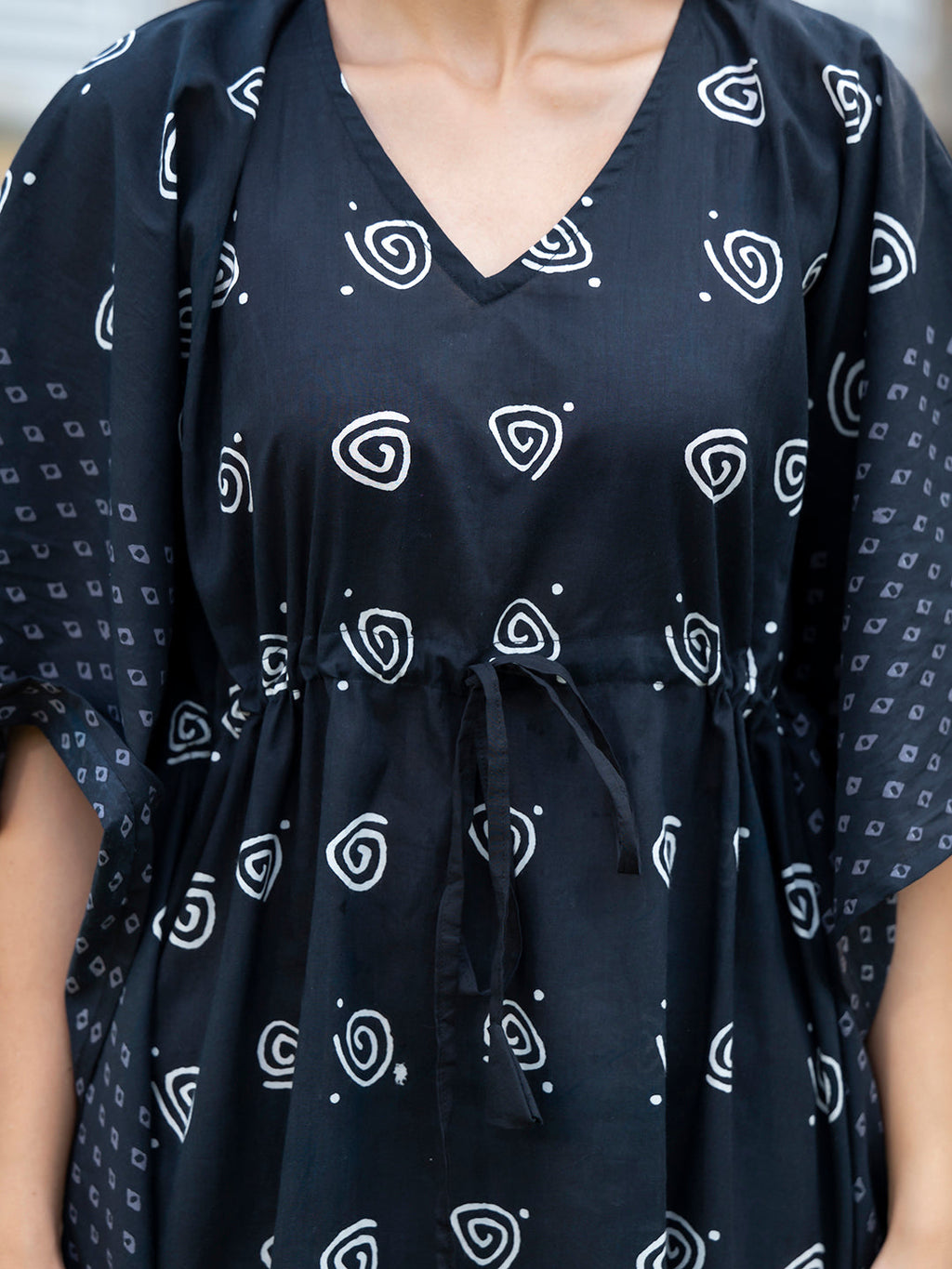 Noe Velarro Black Floral Print Kaftan