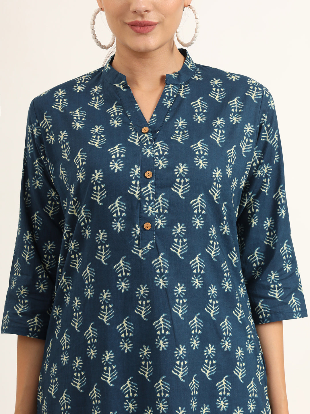 Noe Velarro Blue Floral Print Pure Cotton Straight Kurta