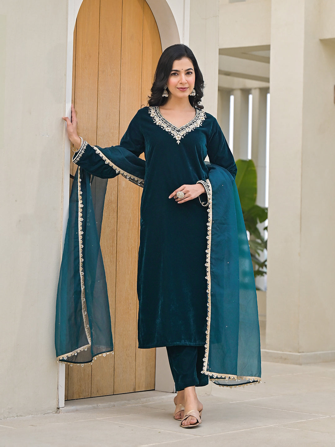 Noe Velarro Embroidered Green Velvet Kurta Pant Dupatta Set for Women