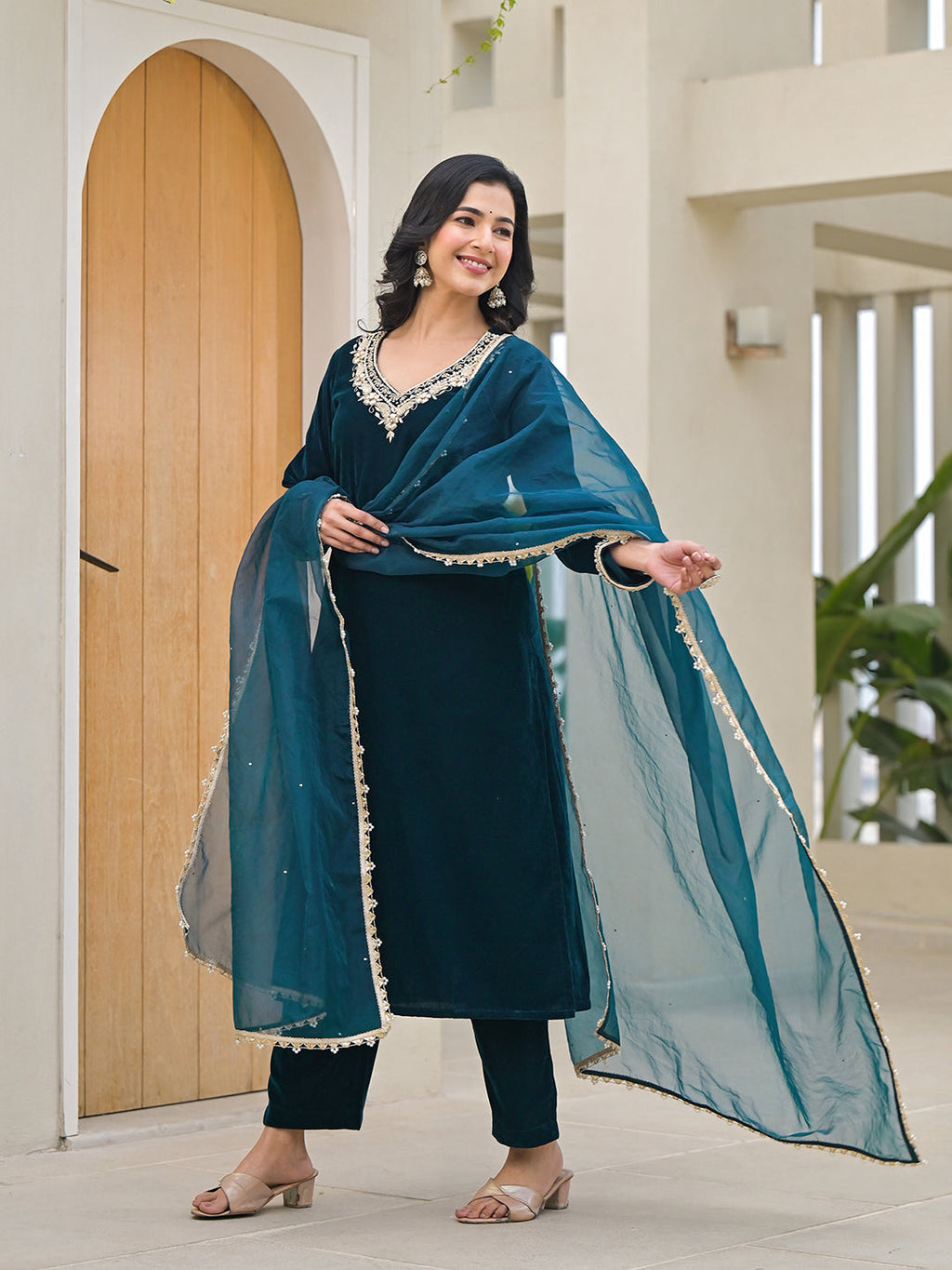 Noe Velarro Embroidered Green Velvet Kurta Pant Dupatta Set for Women