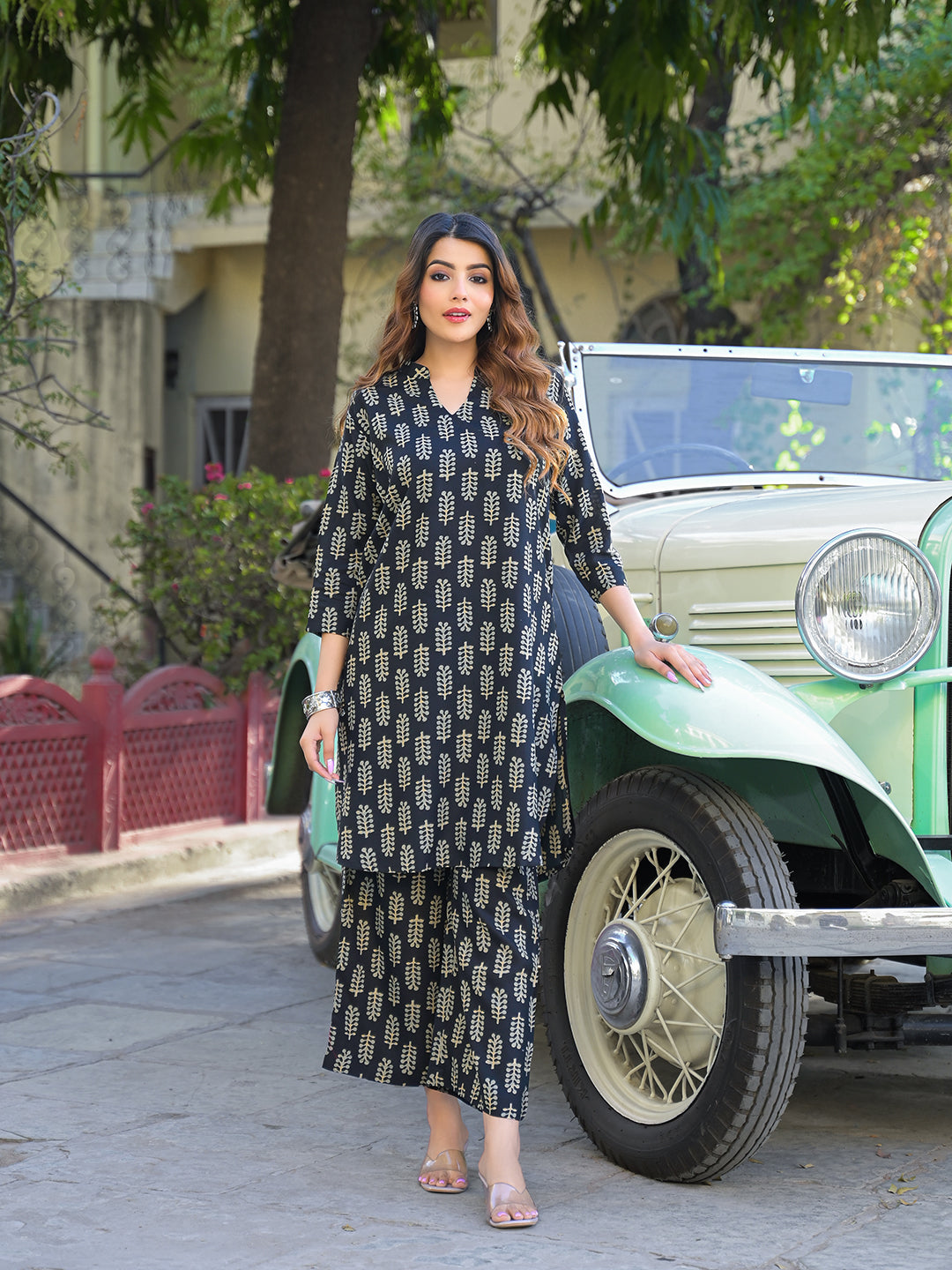 Noe Velarro Black Ethnic Printed Rayon Kurta With Trouser