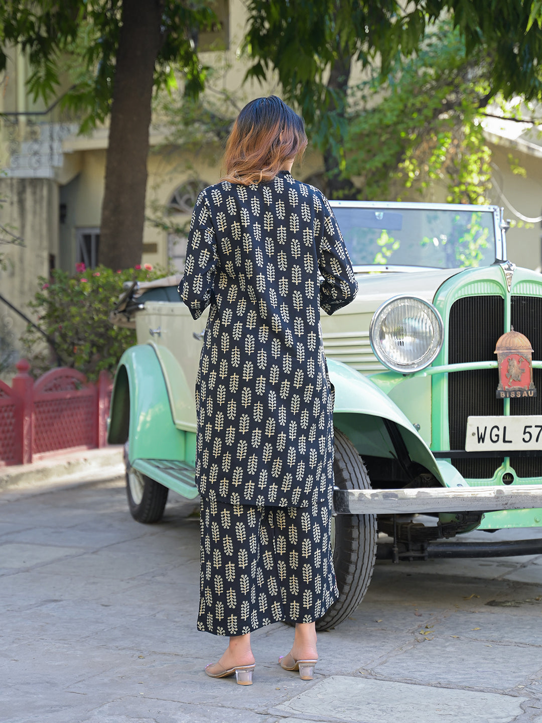 Noe Velarro Black Ethnic Printed Rayon Kurta With Trouser