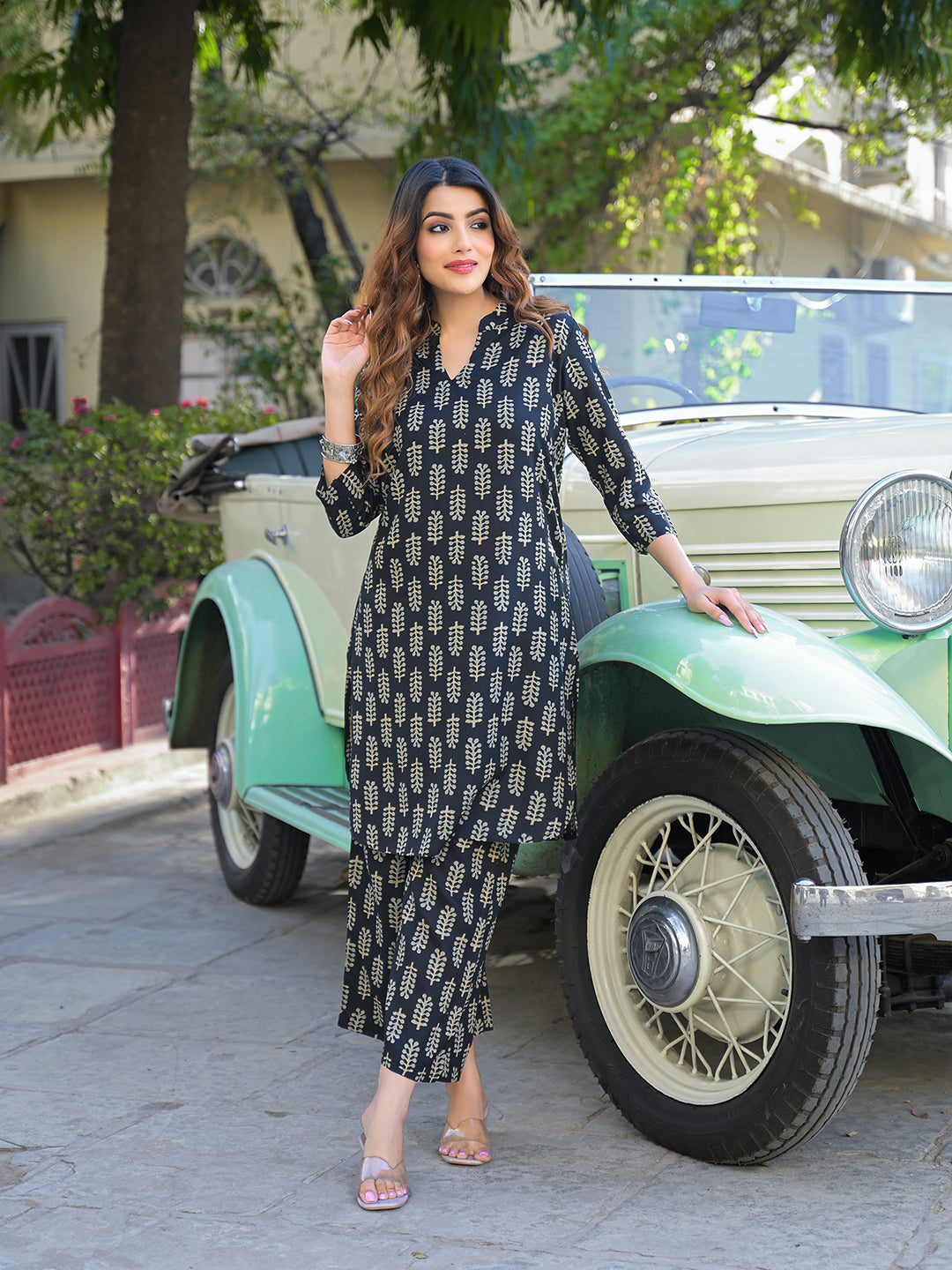 Noe Velarro Black Ethnic Printed Rayon Kurta With Trouser