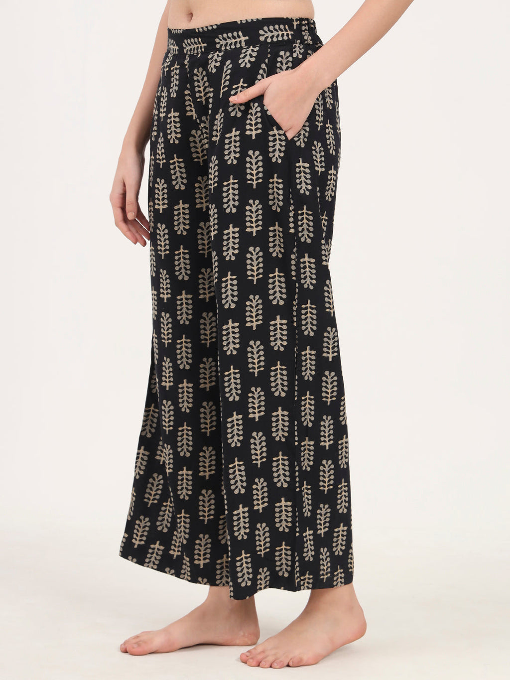 Noe Velarro Black Printed Cotton Night Suit Set