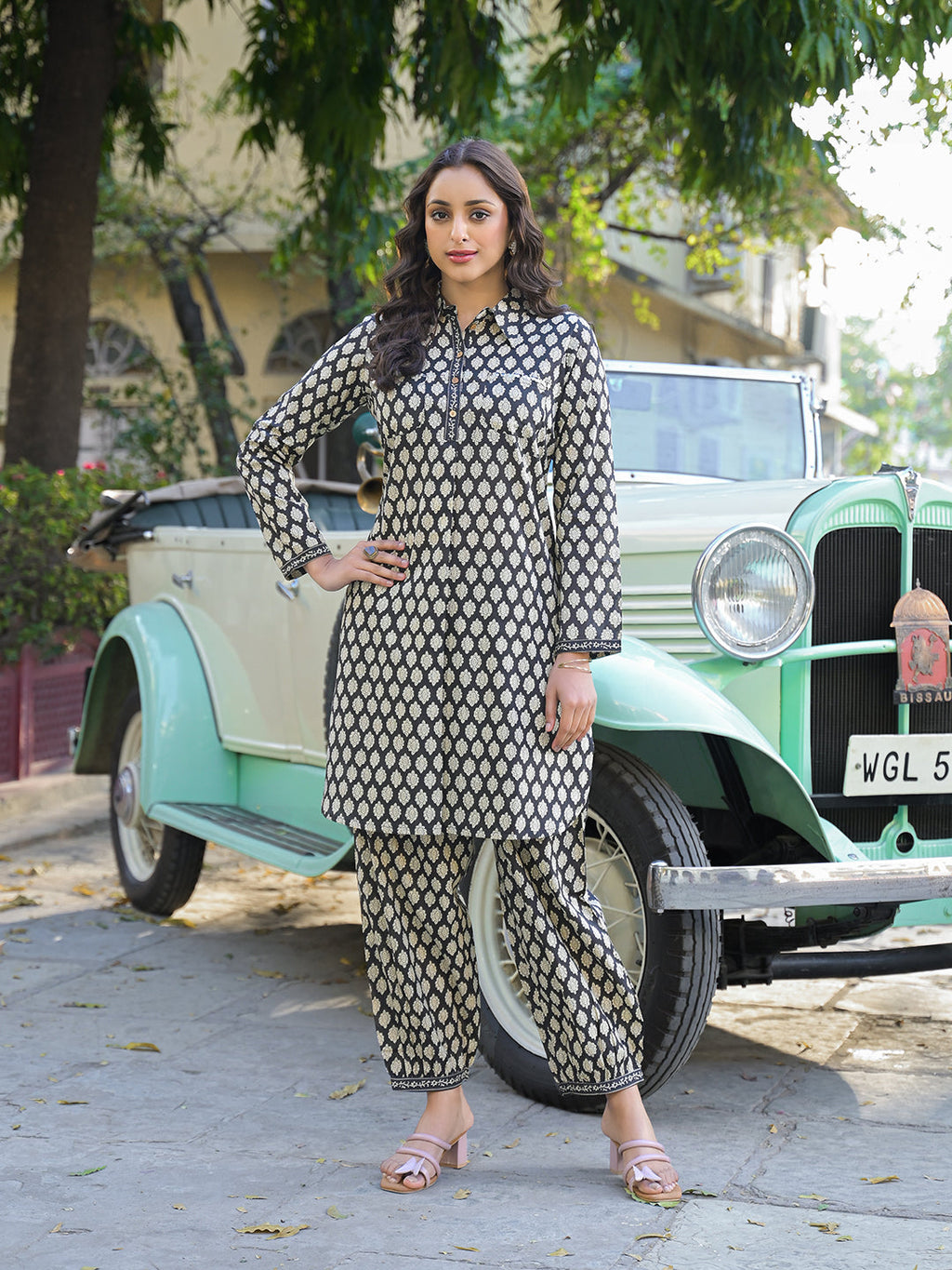 Noe Velarro Black Ethnic Printed Cotton Fabric Shirt Kurta With Trouser