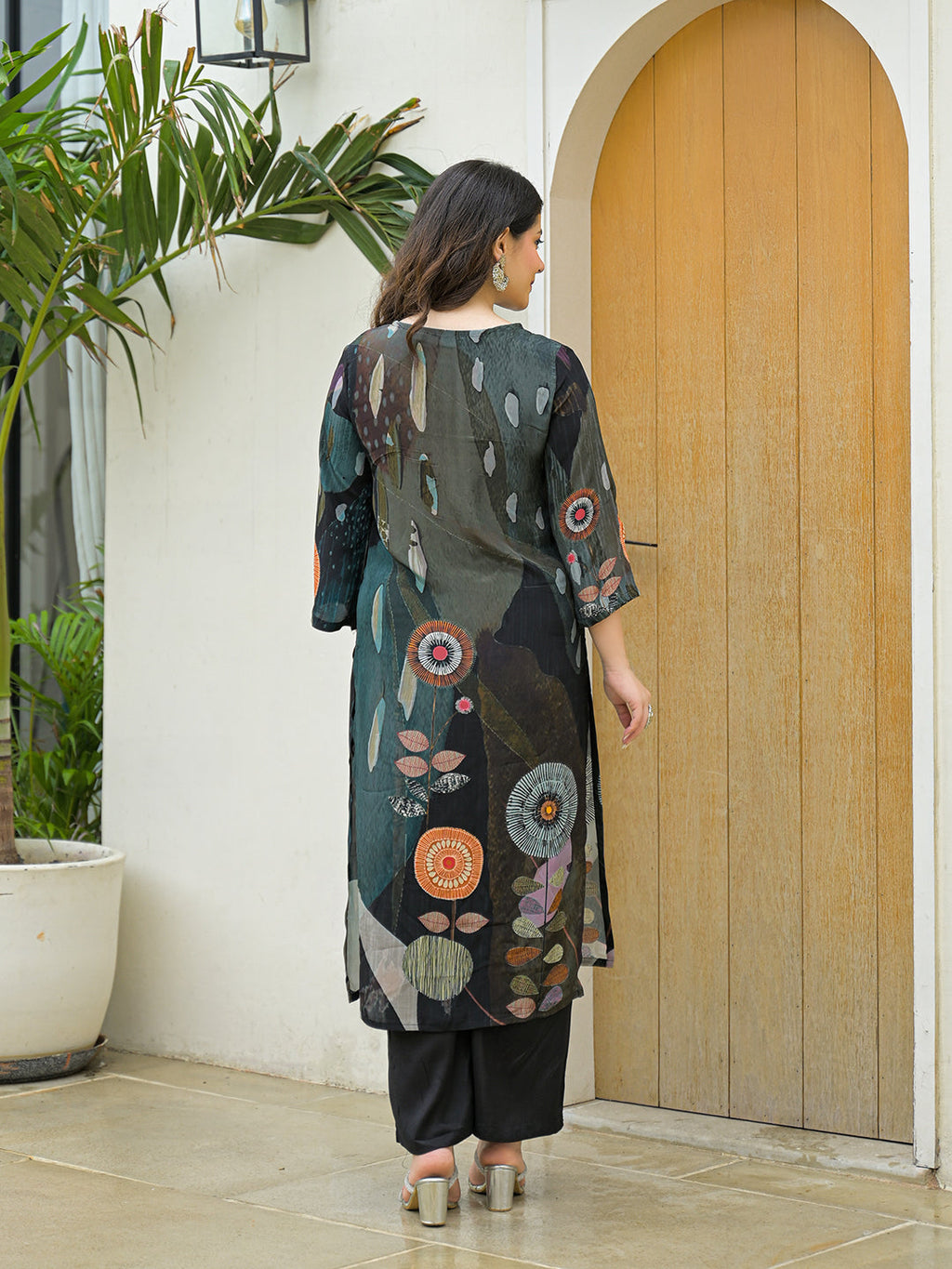 Noe Velarro Black Pure Crepe Digital Print Kurta Pant Set With Dupatta