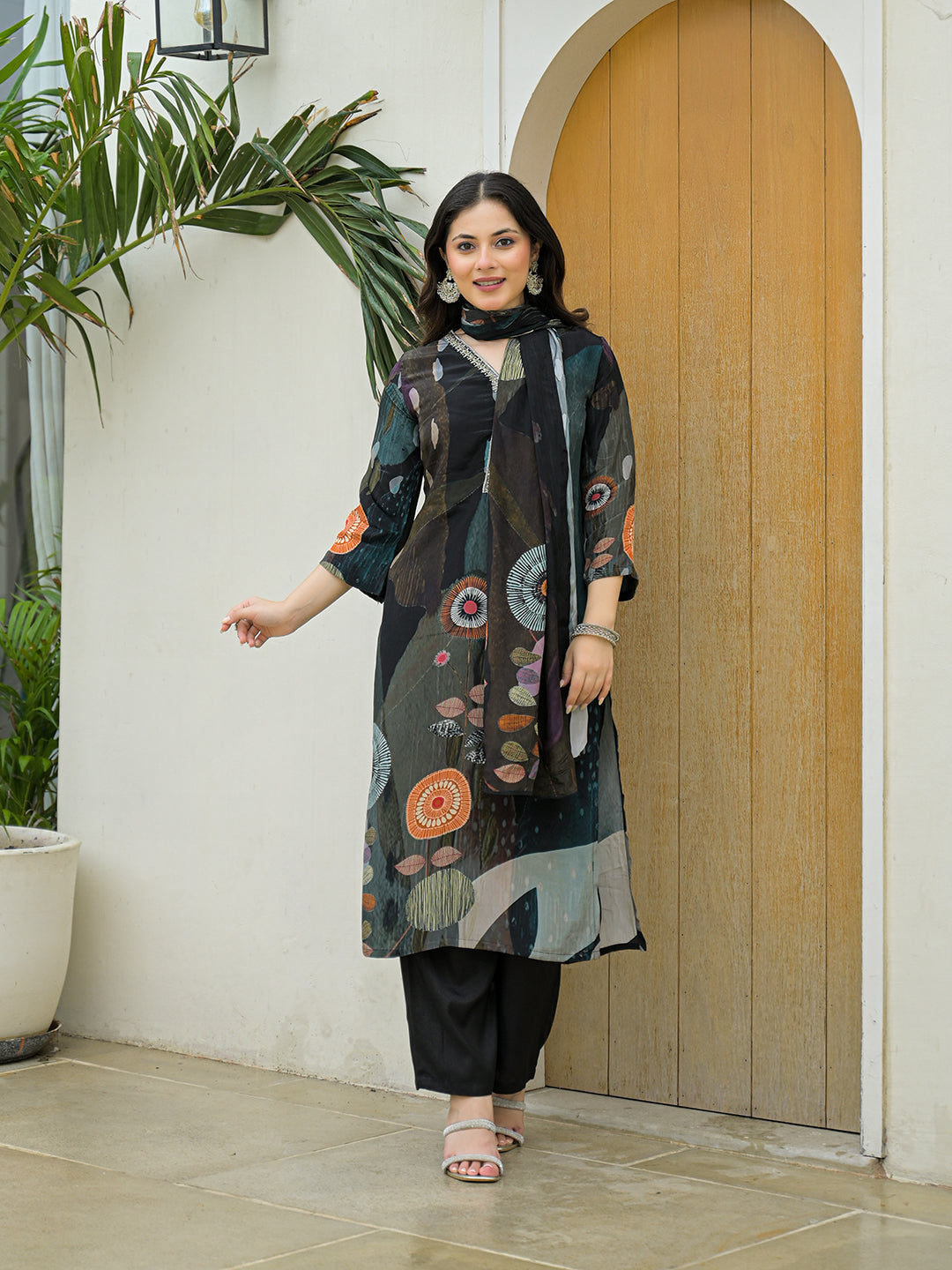 Noe Velarro Black Pure Crepe Digital Print Kurta Pant Set With Dupatta
