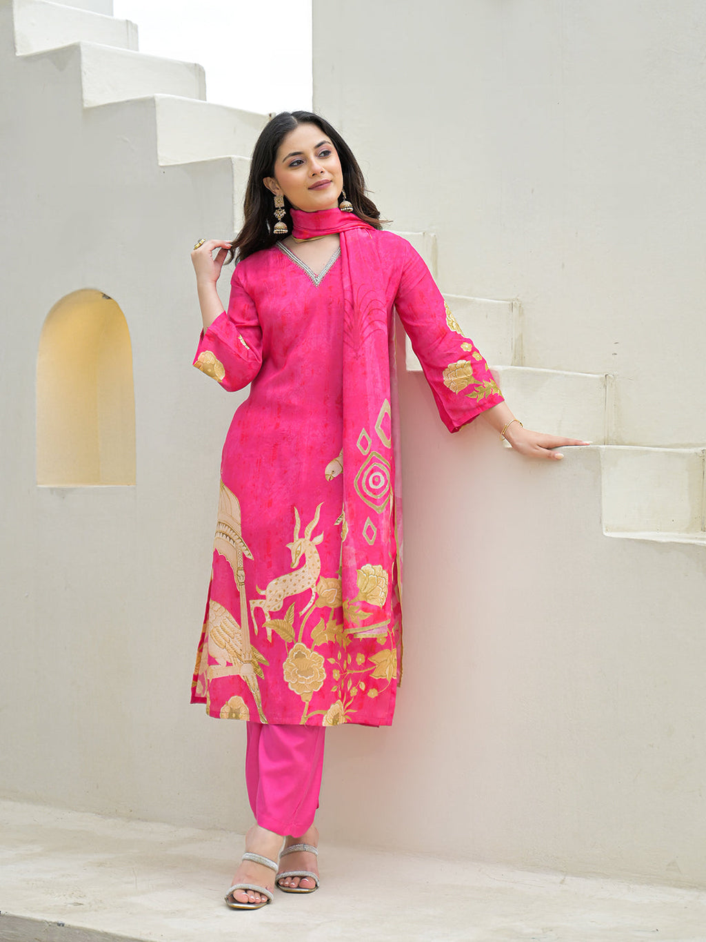 Noe Velarro Pink Muslin Digital Print Kurta Pant Set With Dupatta