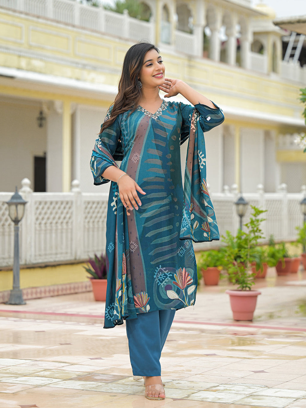 Noe Velarro Blue Pure Crepe Digital Print Kurta Pant Set With Dupatta