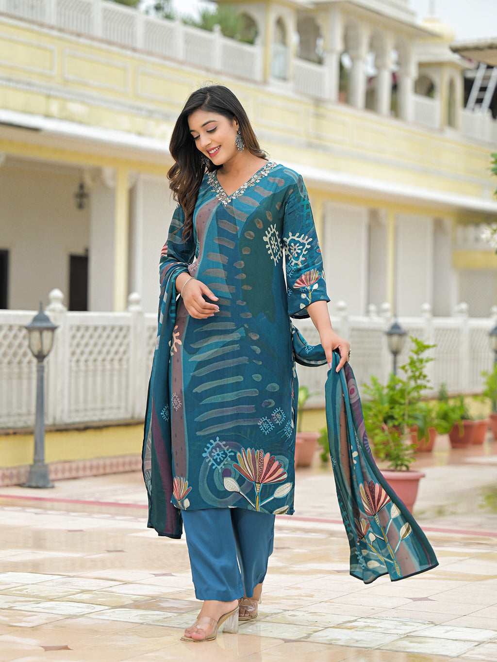 Noe Velarro Blue Pure Crepe Digital Print Kurta Pant Set With Dupatta
