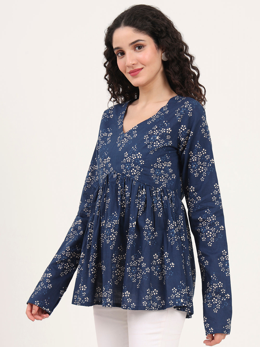 Noe Velarro Blue Floral Printed V Neck Cotton Top