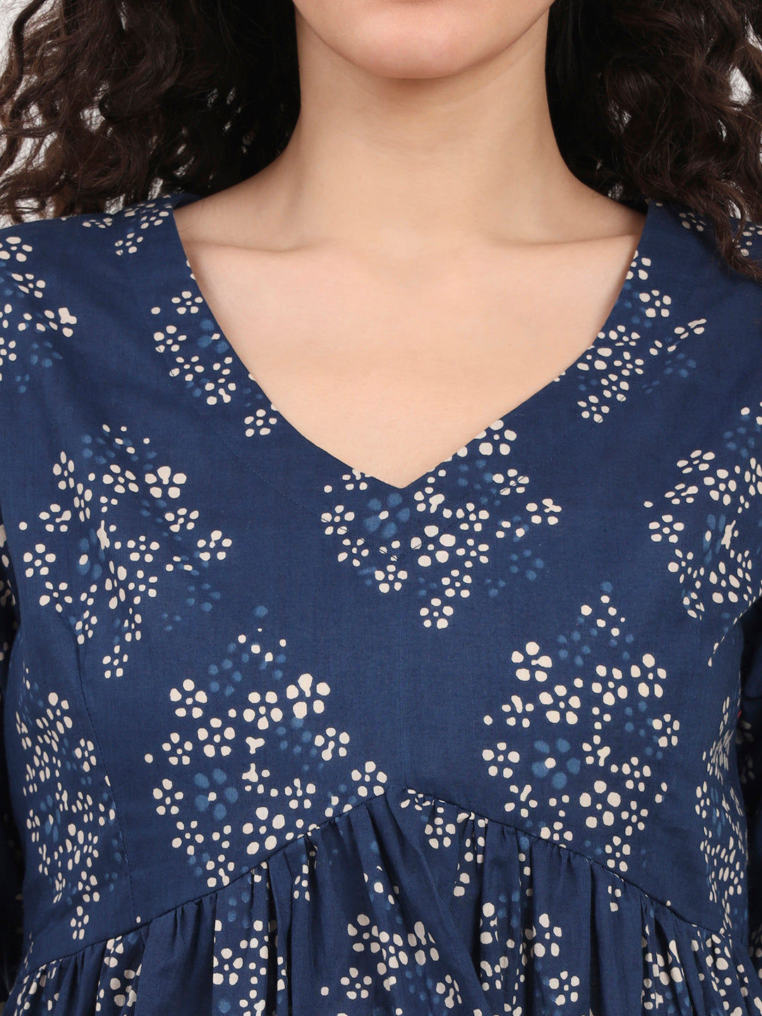 Noe Velarro Blue Floral Printed V Neck Cotton Top