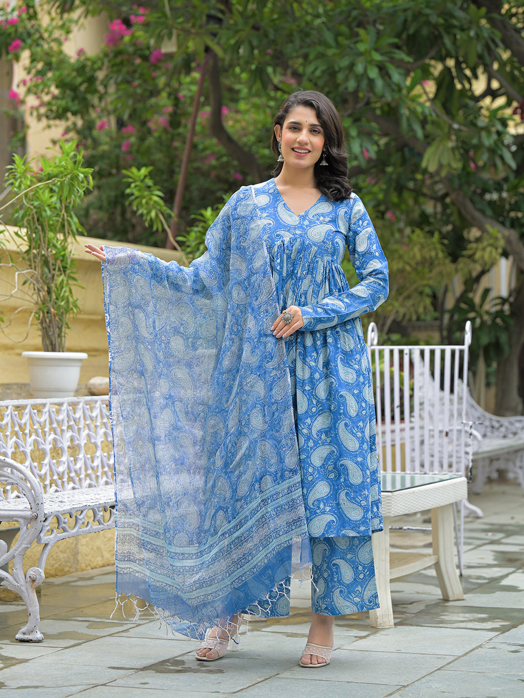 Noe Velarro Blue Cotton Paisley Printed Kurta Pant Set With Dupatta
