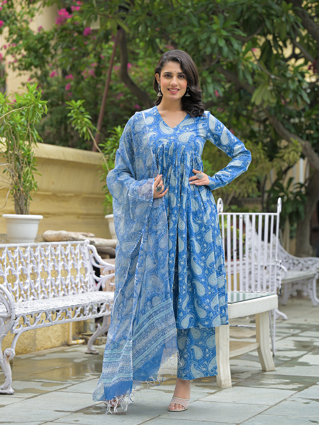 Noe Velarro Blue Cotton Paisley Printed Kurta Pant Set With Dupatta