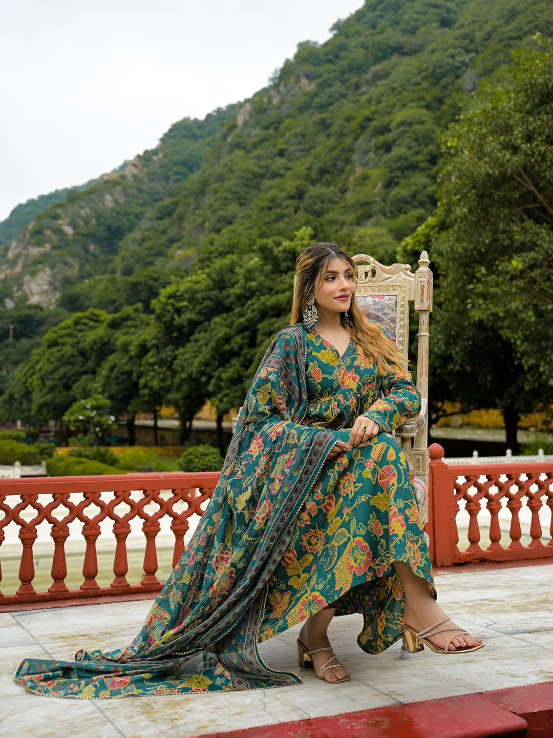 Noe Velarro Dark Green Cotton Straight Kurta Pant With Dupatta
