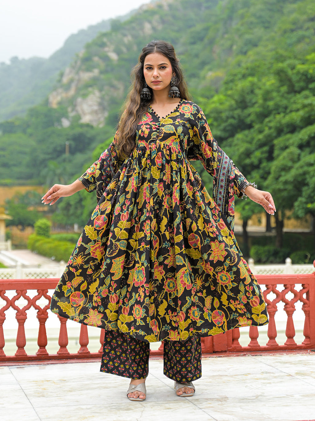 Noe Velarro Black Cotton Straight Kurta Pant With Dupatta
