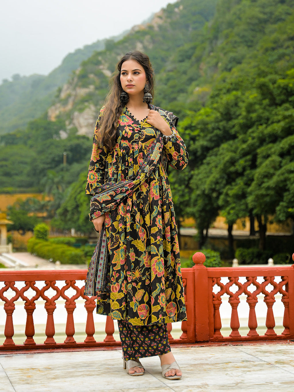 Noe Velarro Black Cotton Straight Kurta Pant With Dupatta