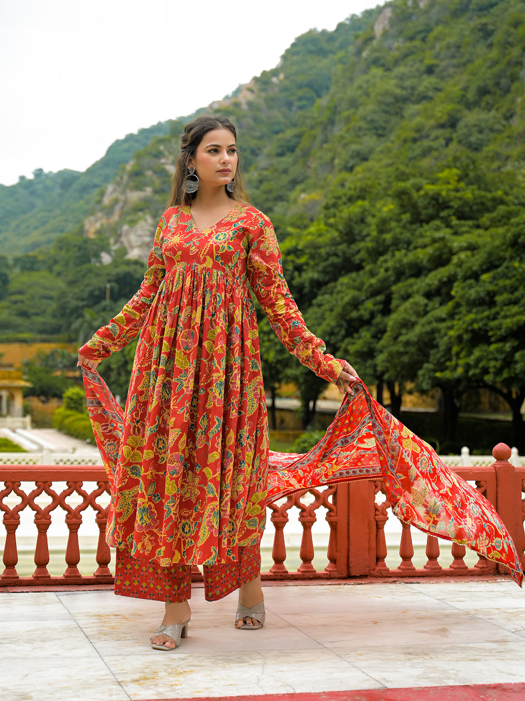 Noe Velarro Red Cotton Straight Kurta Pant With Dupatta
