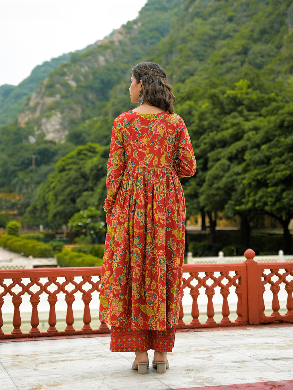 Noe Velarro Red Cotton Straight Kurta Pant With Dupatta