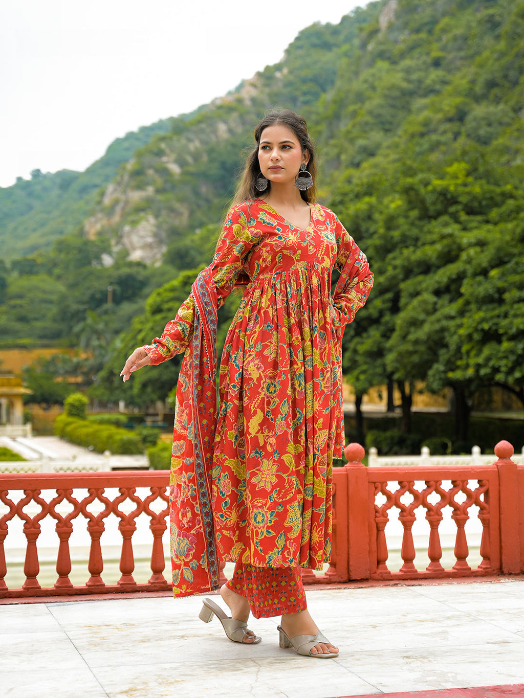 Noe Velarro Red Cotton Straight Kurta Pant With Dupatta