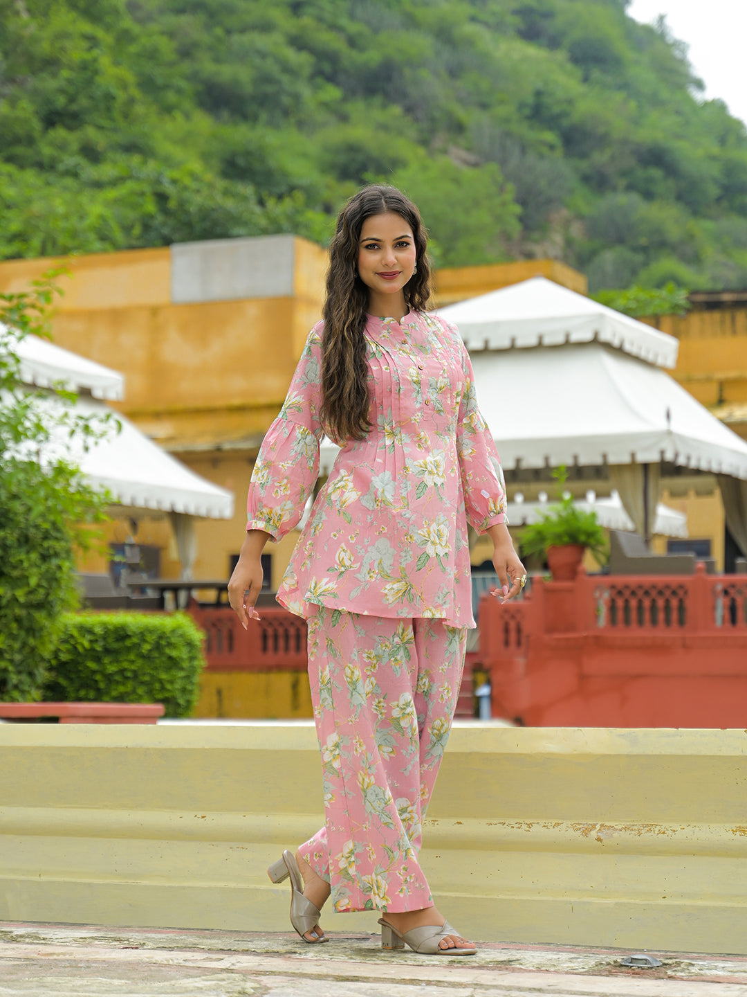 Noe Velarro Pink Floral Print Cotton Night suits Set