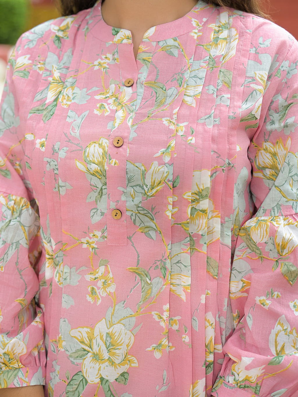 Noe Velarro Pink Floral Print Cotton Night suits Set