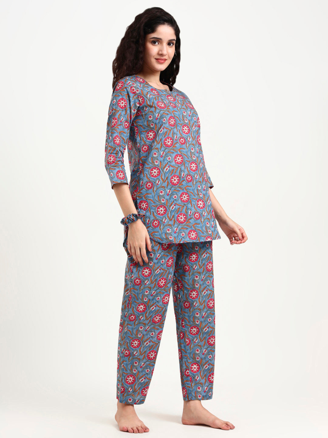 Noe Velarro Blue Floral Print Cotton Night Suit