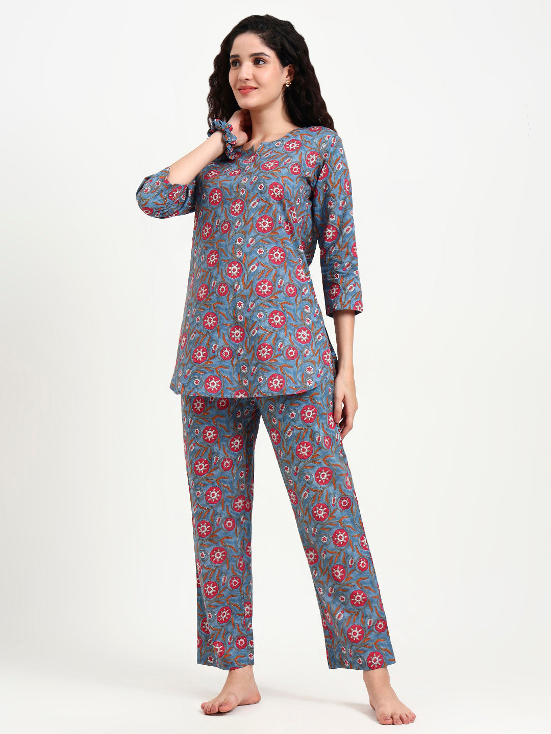 Noe Velarro Blue Floral Print Cotton Night Suit
