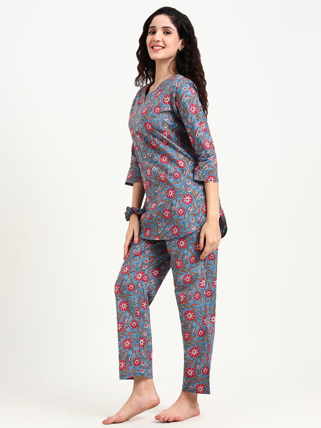 Noe Velarro Blue Floral Print Cotton Night Suit