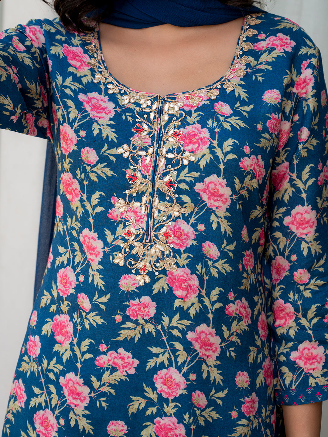 Noe Velarro Blue Embroidered Floral Print Muslin Kurta Set