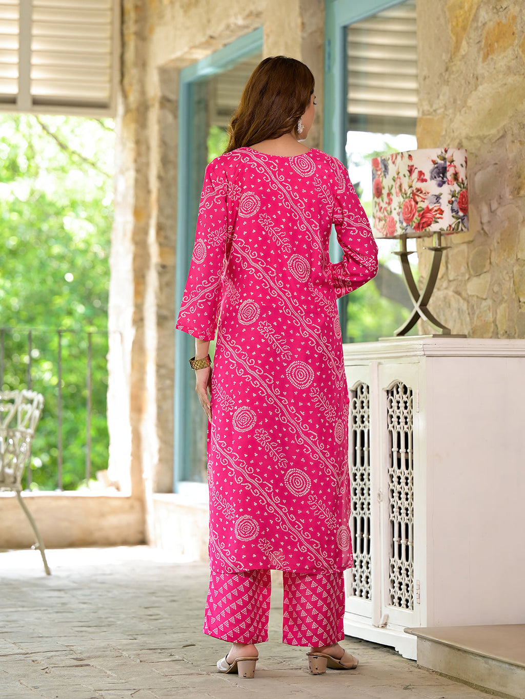 Noe Velarro Pink Bandhni Printed Zari Work Muslin Kurta Set