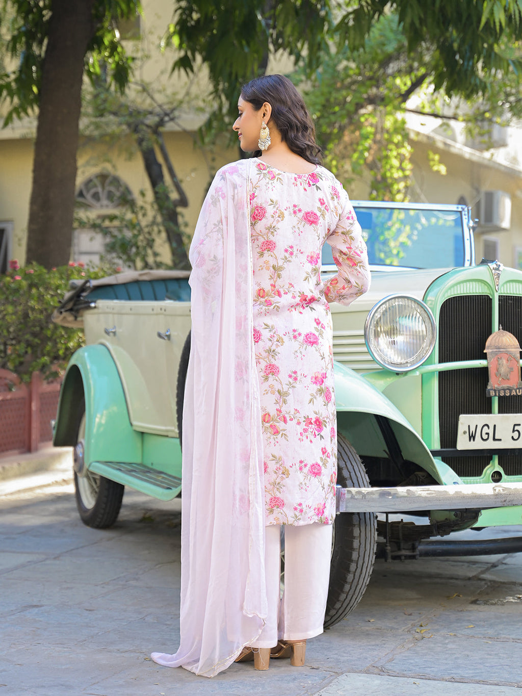 Noe Velarro Light Pink Floral Printed Muslin Straight Kurta Pant with Dupatta