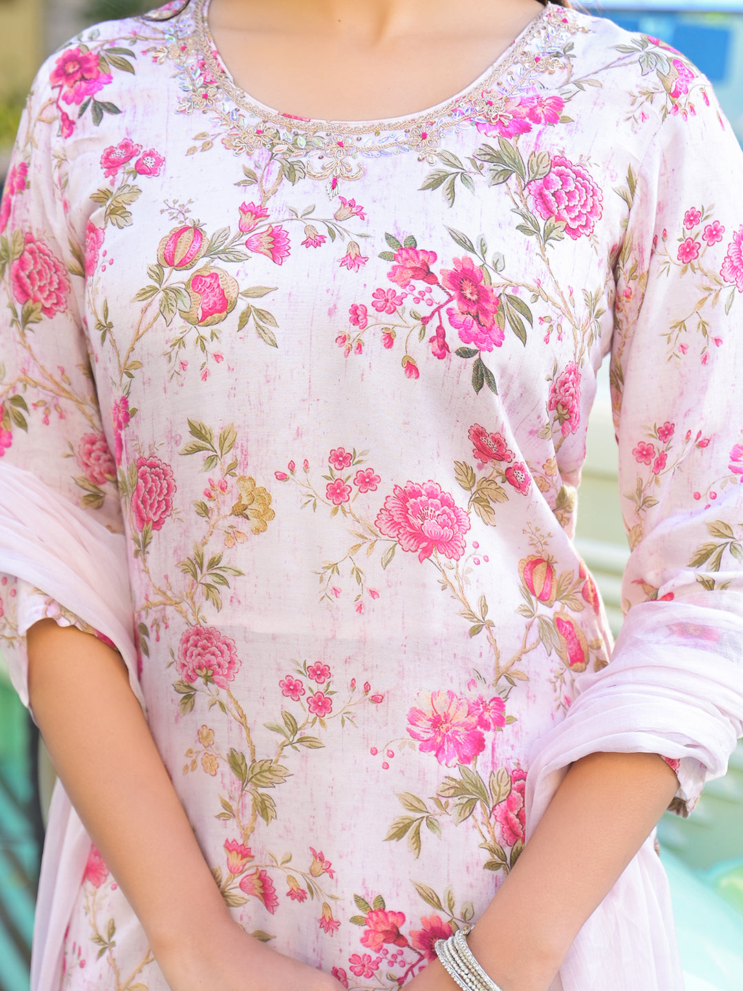 Noe Velarro Light Pink Floral Printed Muslin Straight Kurta Pant with Dupatta