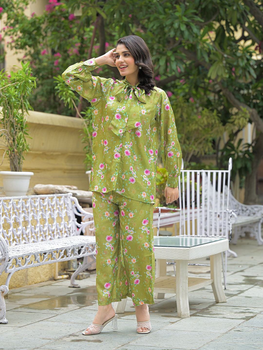 Noe Velarro Muslin Green Printed Co-ords Sets