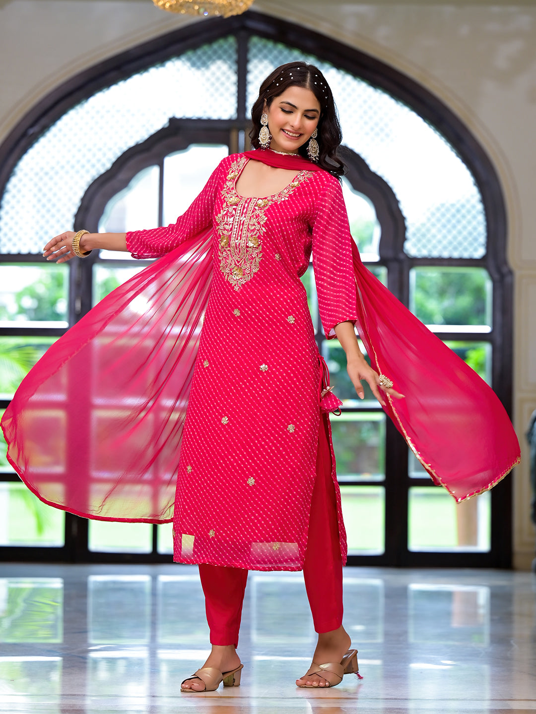Noe Velarro Pink Leheriya Print Georgette Fabric Straight Kurta & Trouser with Dupatta