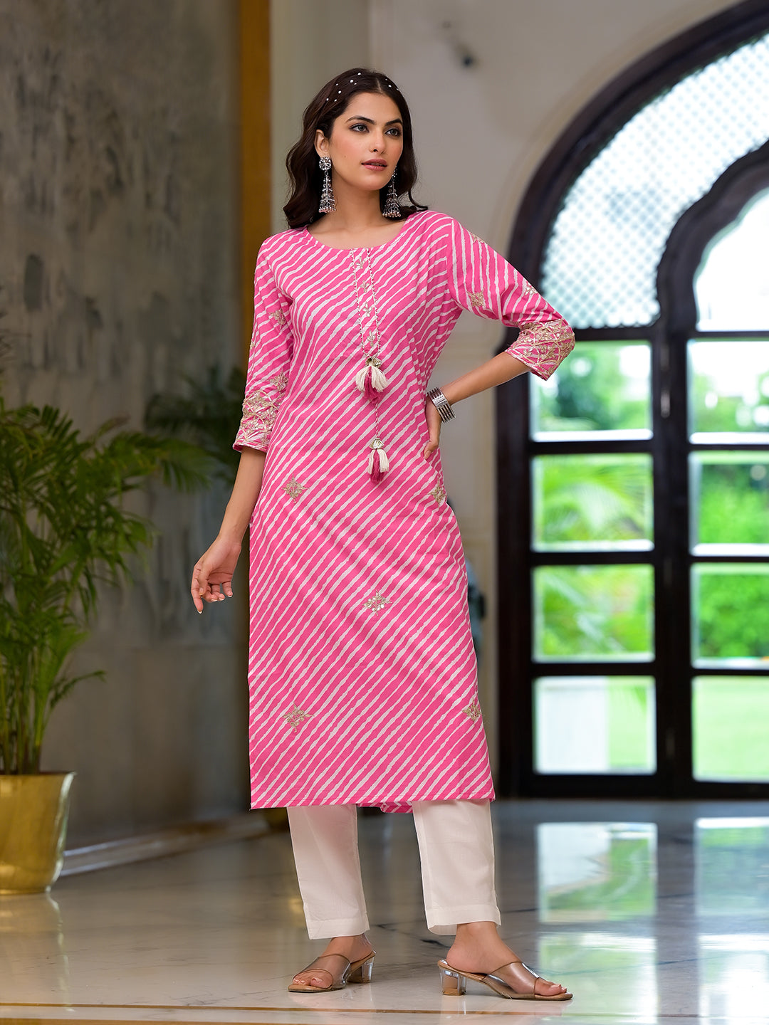 Noe Velarro Pink Leheriya Print Embroidered Pure Cotton Straight Kurta