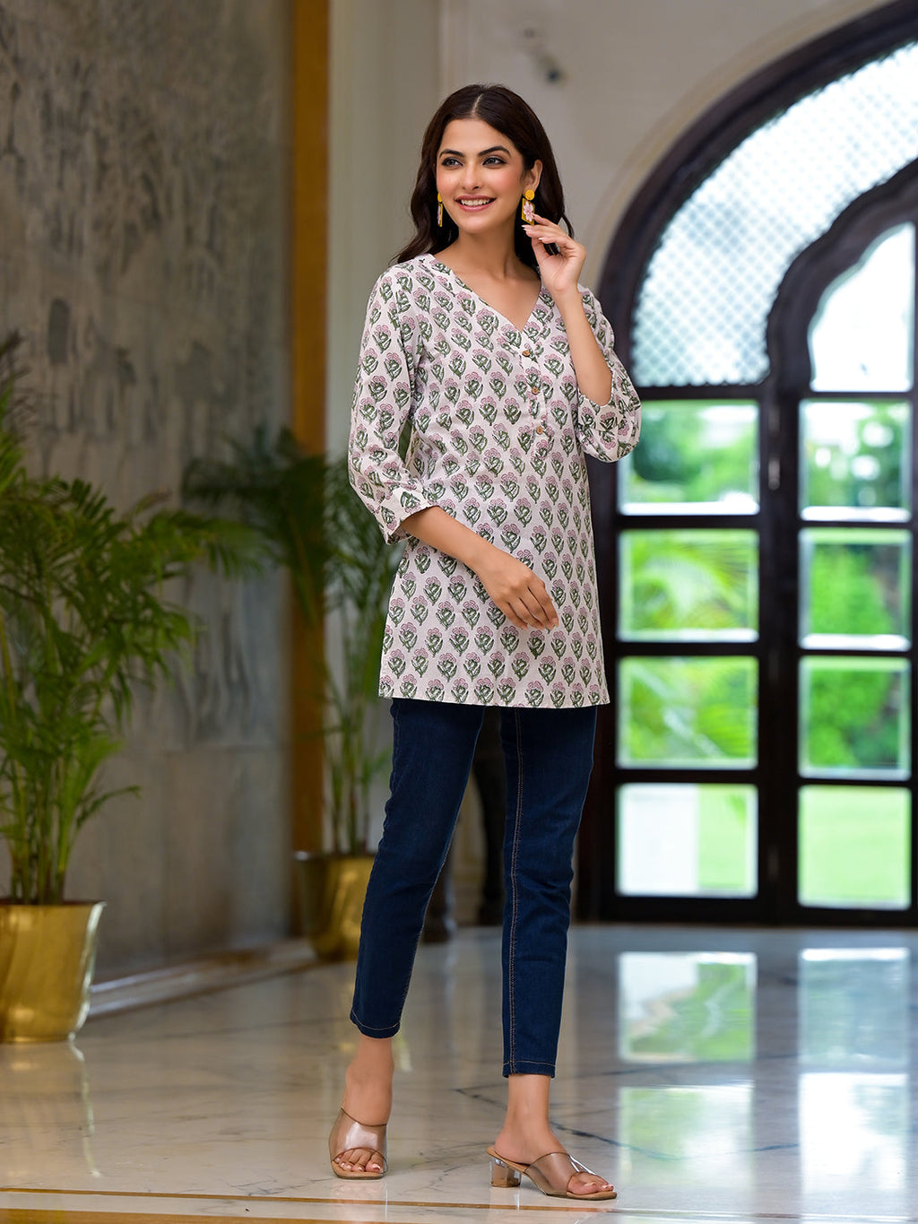Noe Velarro White Floral Print Pure Cotton A-line Top