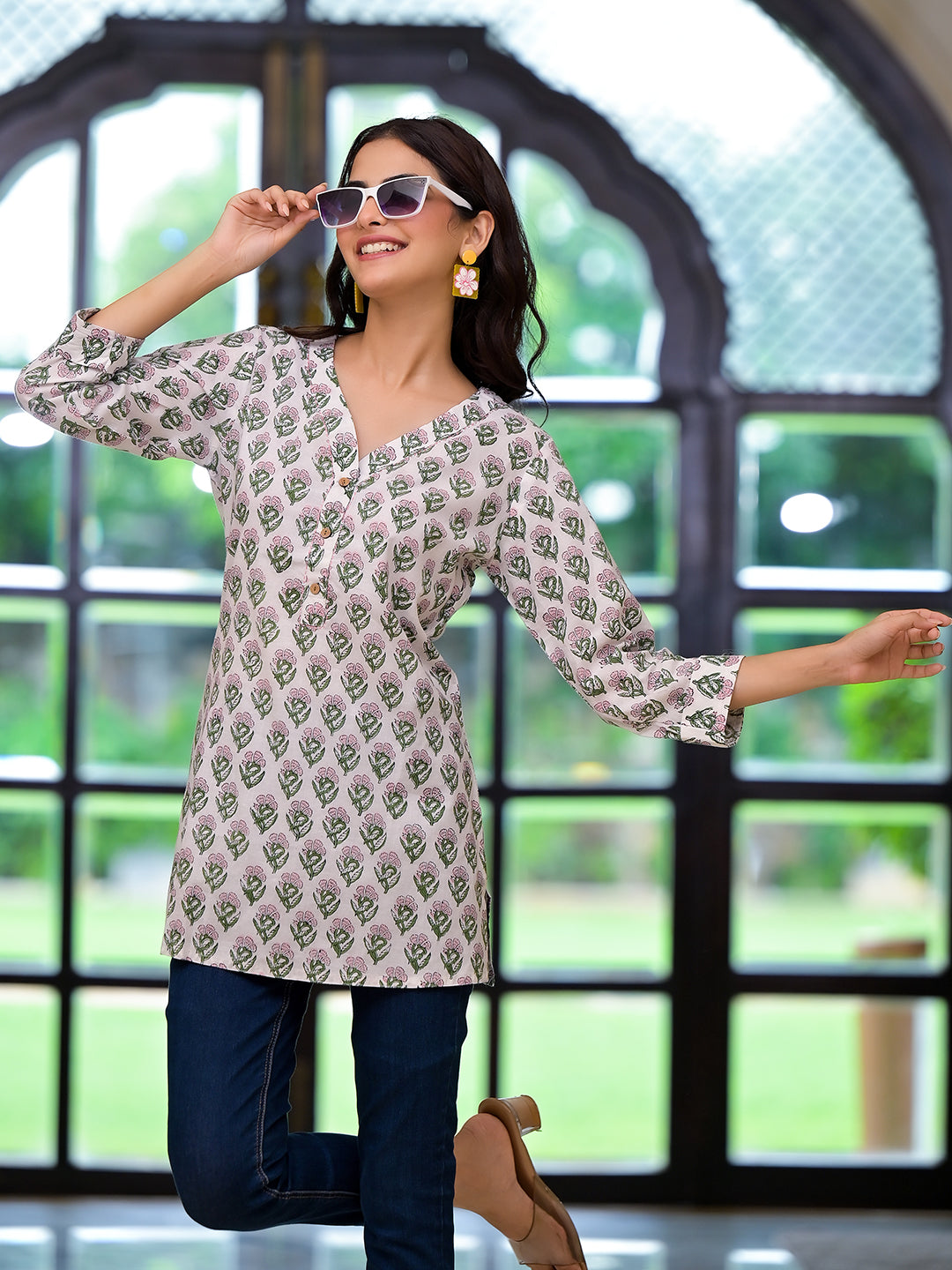 Noe Velarro White Floral Print Pure Cotton A-line Top