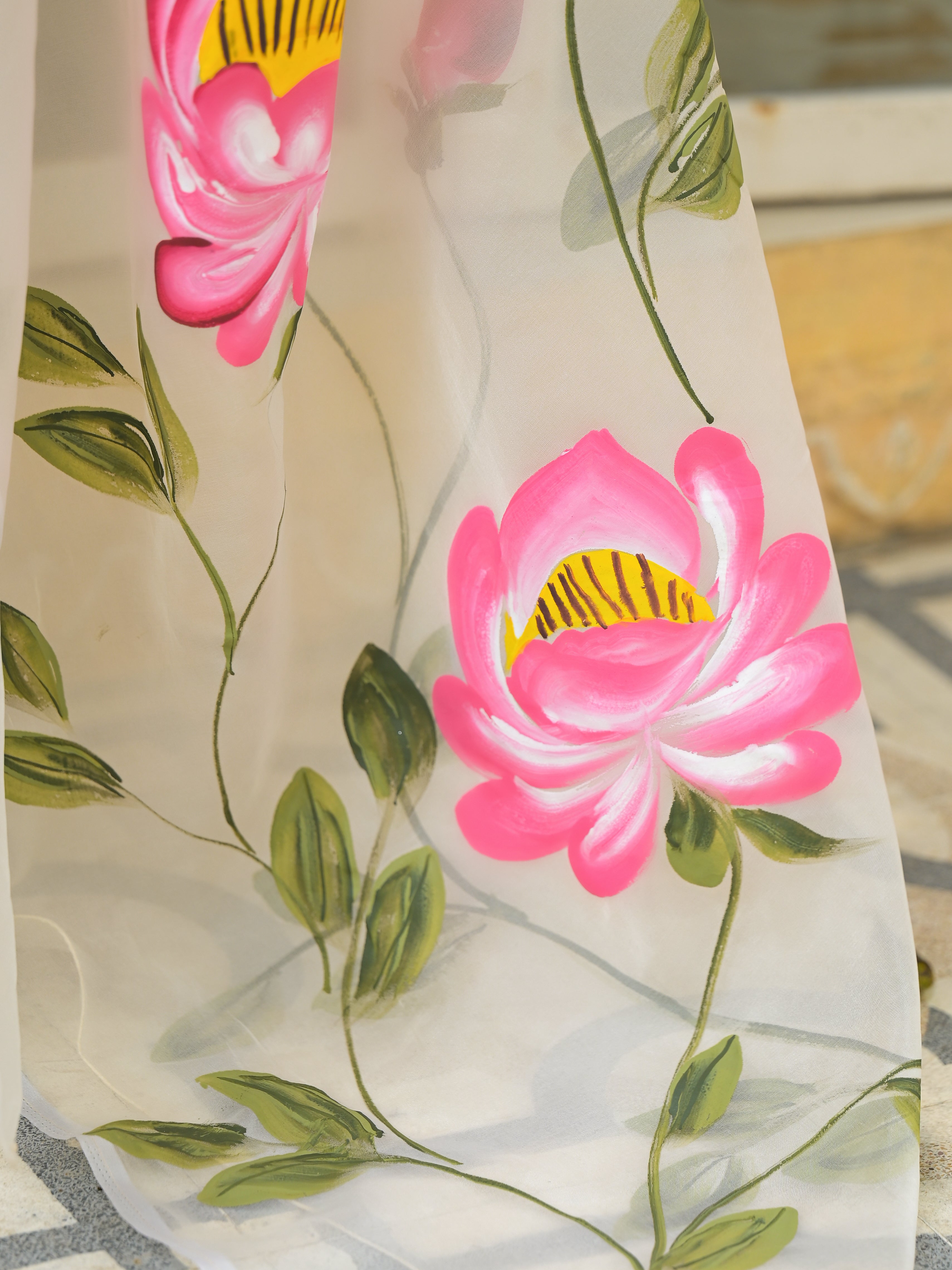 Noe Velarro Cream Hand-painted Organza Saree