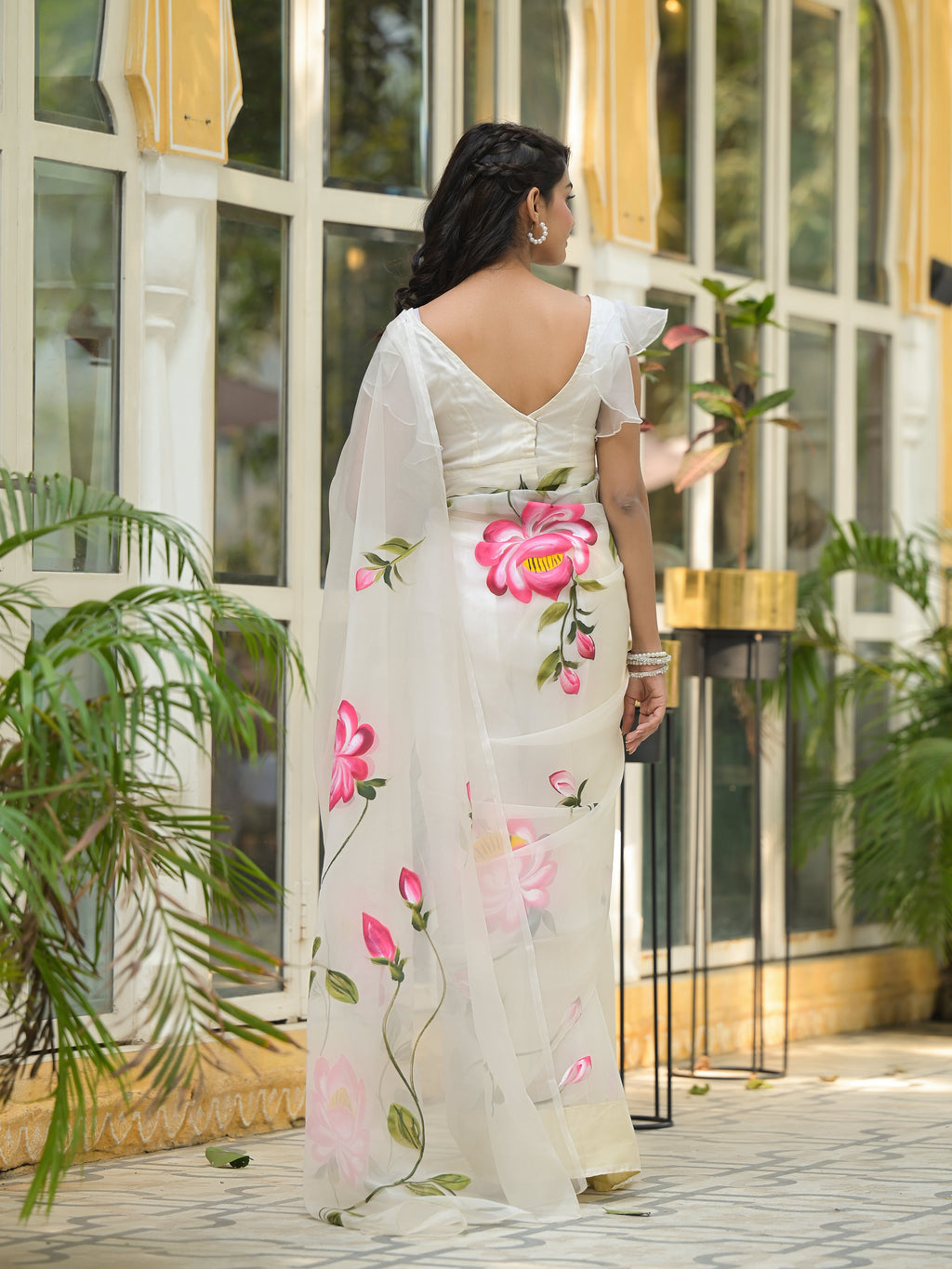 Noe Velarro Cream Hand-painted Organza Saree