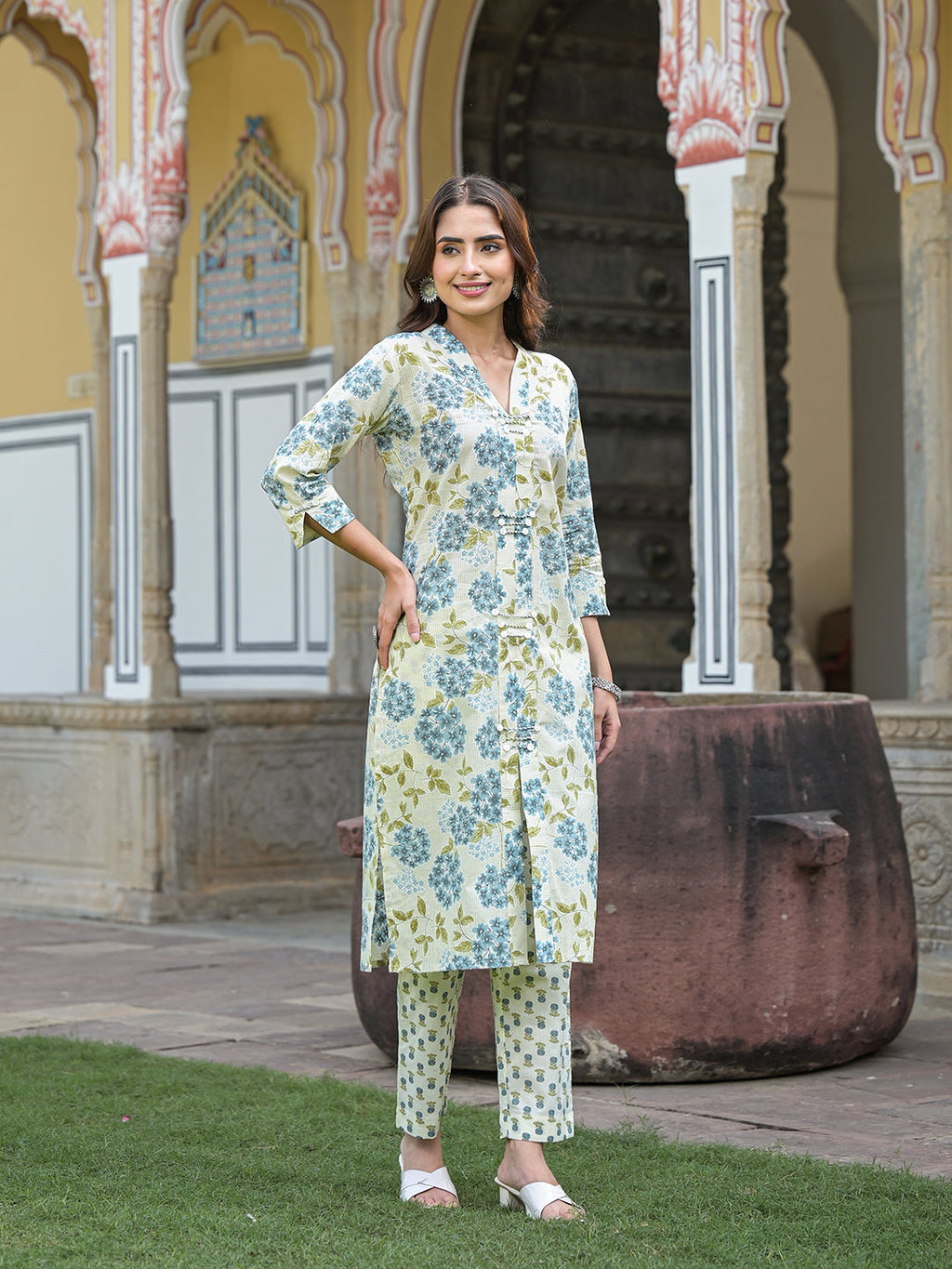 Noe Velarro Green Floral Print Pure Cotton Straight Kurta with Trouser