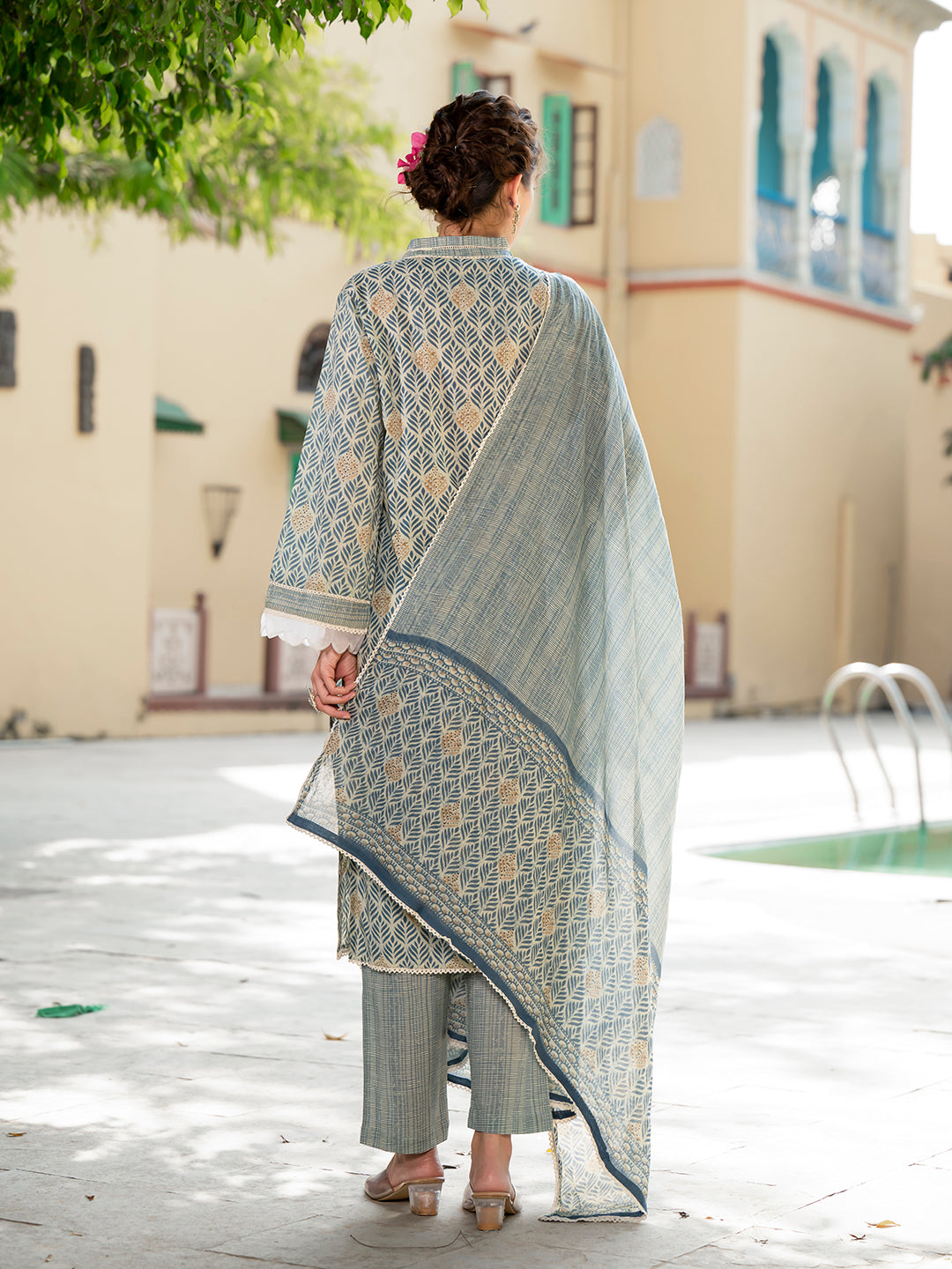 Noe Velarro Grey Floral Print Pure Cotton Straight Kurta & Trouser with Dupatta