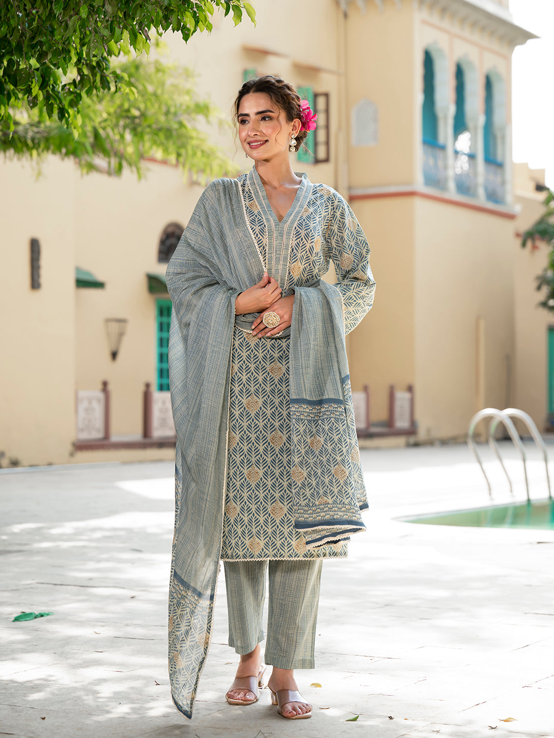 Noe Velarro Grey Floral Print Pure Cotton Straight Kurta & Trouser with Dupatta
